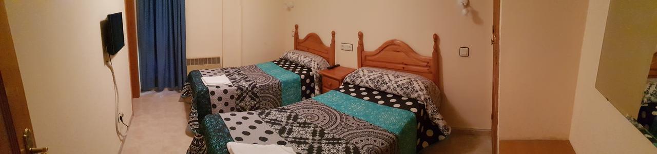 Hostal El Busto Teruel Ngoại thất bức ảnh